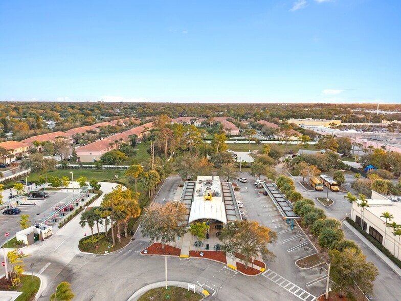More Photos Of 6250 Lake Worth Rd, Greenacres Fast Food For Sale