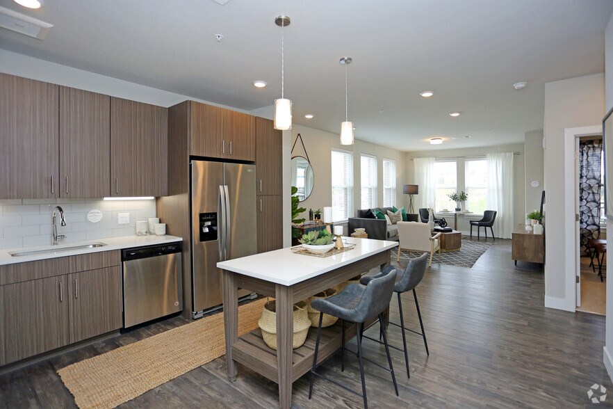 More Photos Of 115 wilcox St, Castle Rock Apartments For Lease