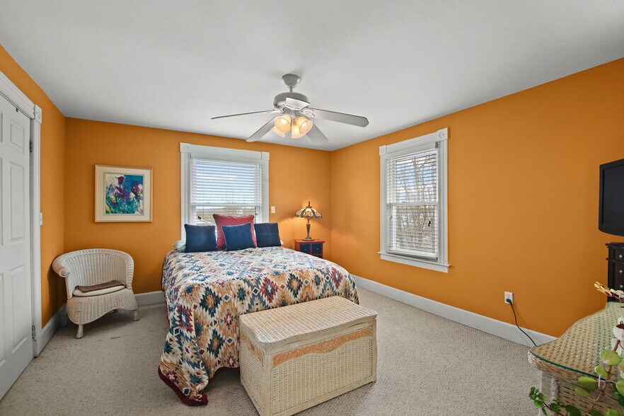 More Photos Of 18 Elm St, Rocky Hill Office Residential For Sale