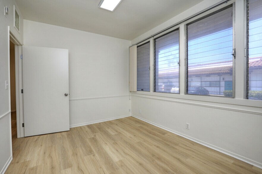 More Photos Of 5973 Encina Rd, Goleta Medical For Lease