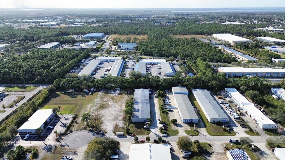 More Photos Of 618 Washburn Rd, Melbourne Manufacturing For Sale