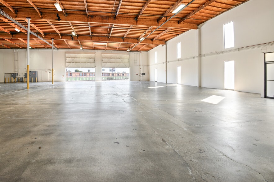 More Photos Of 2551 Santa Fe Ave, Redondo Beach Light Manufacturing For Sale