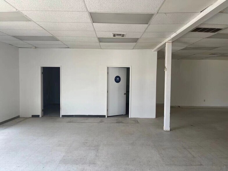More Photos Of 3823 Saviers Rd, Oxnard Convenience Store For Lease