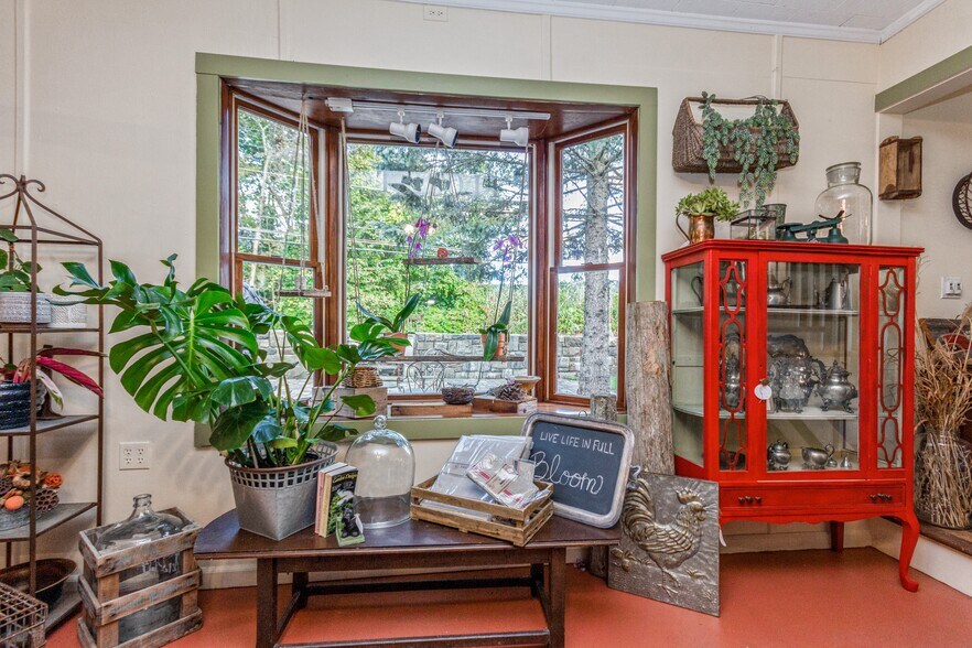 More Photos Of 178 Charles Colman Blvd, Pawling Garden Center For Sale