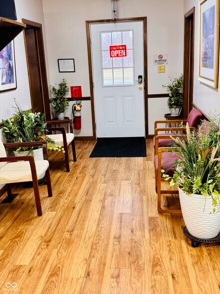 More Photos Of 2125 E State Highway 54, Linton Office For Sale