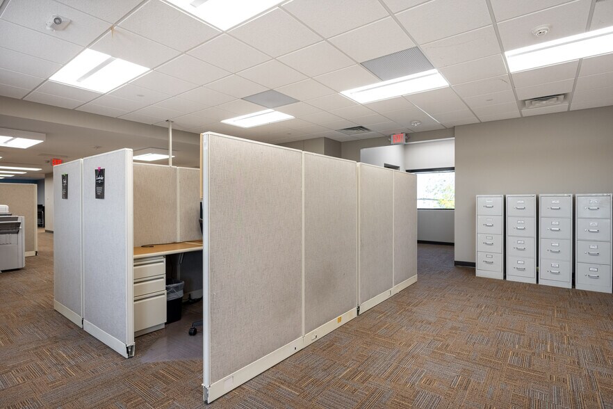 More Photos Of 3681 Prism Ln, Kieler Office For Sale