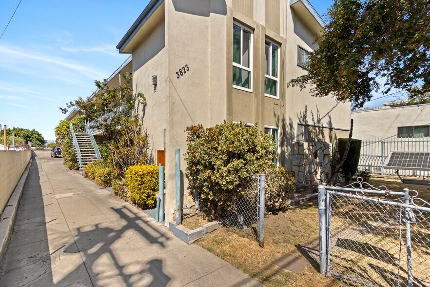 More Photos Of 3823 Wisconsin St, Los Angeles Apartments For Sale