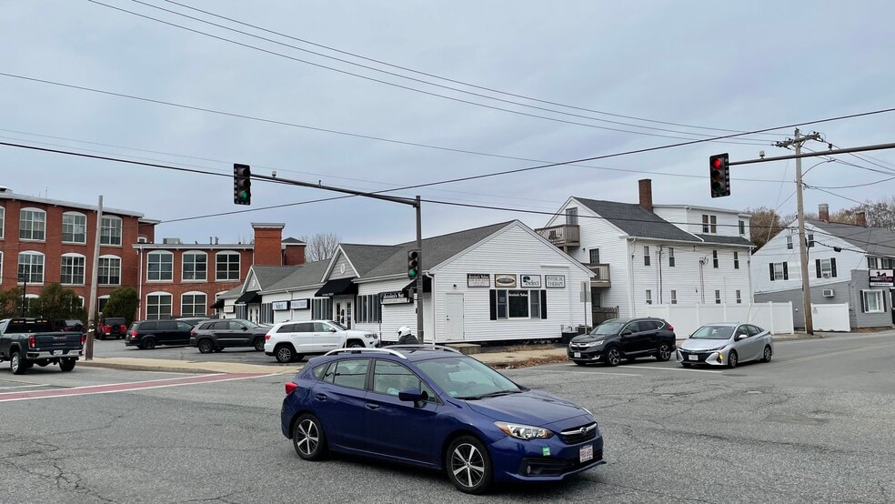 More Photos Of 73 Canal St, Millbury Showroom For Lease