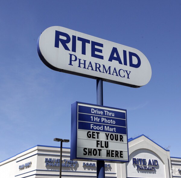 More Photos Of 7400-7432 Oxford Ave, Philadelphia Drugstore For Lease