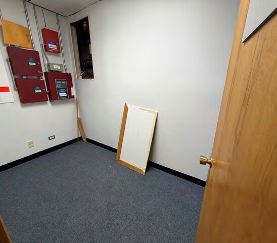 More Photos Of 511-515 Thornhill Dr, Carol Stream Medical For Sale