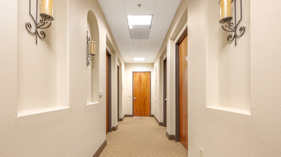 More Photos Of 7206 N Milburn Ave, Fresno Medical For Lease