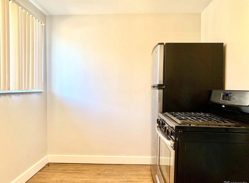 More Photos Of 1143 Akron St, Aurora Apartments For Sale