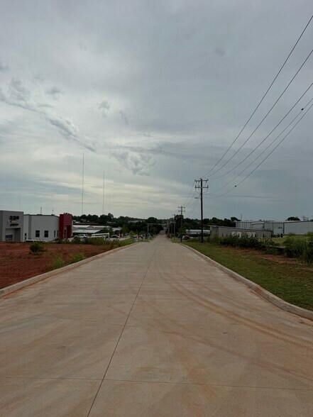 More Photos Of 245 NW 71st St, Oklahoma City Land For Lease