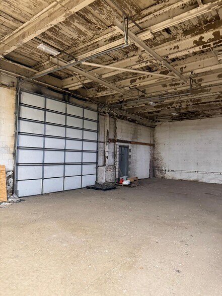 More Photos Of 1791 Fillmore Ave, Buffalo Distribution For Lease