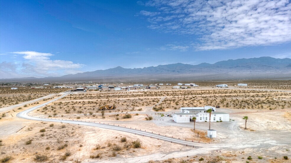 More Photos Of 1131 E Bell Vista Ave, Pahrump Airport For Sale