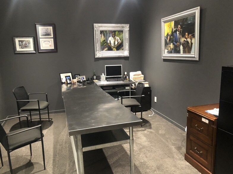 More Photos Of 3330 W Cypress St, Tampa Office For Sale