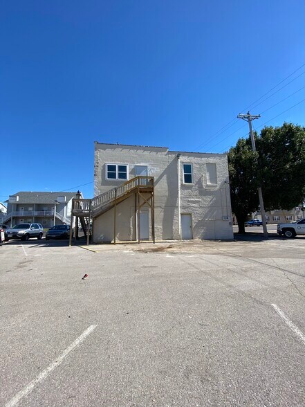 More Photos Of 208 S Lamine Ave, Sedalia Office Residential For Sale