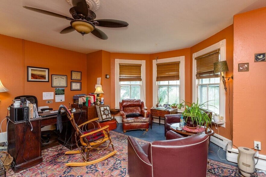 More Photos Of 133 W Springbrook Rd, Broadway Specialty For Sale