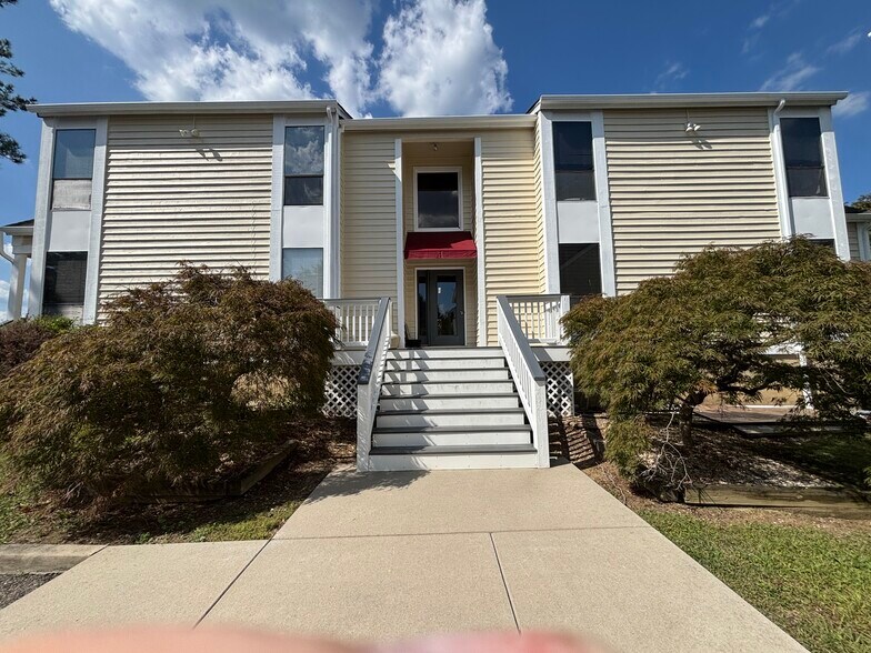 More Photos Of 3007 E Boundary Ter, Midlothian Unknown For Lease