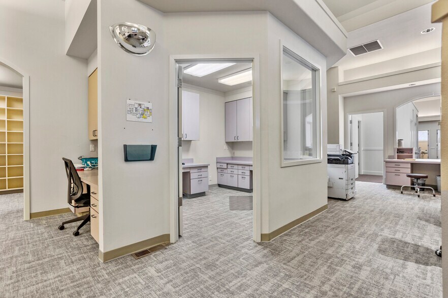 More Photos Of 911 S Washington St, Kennewick Medical For Lease