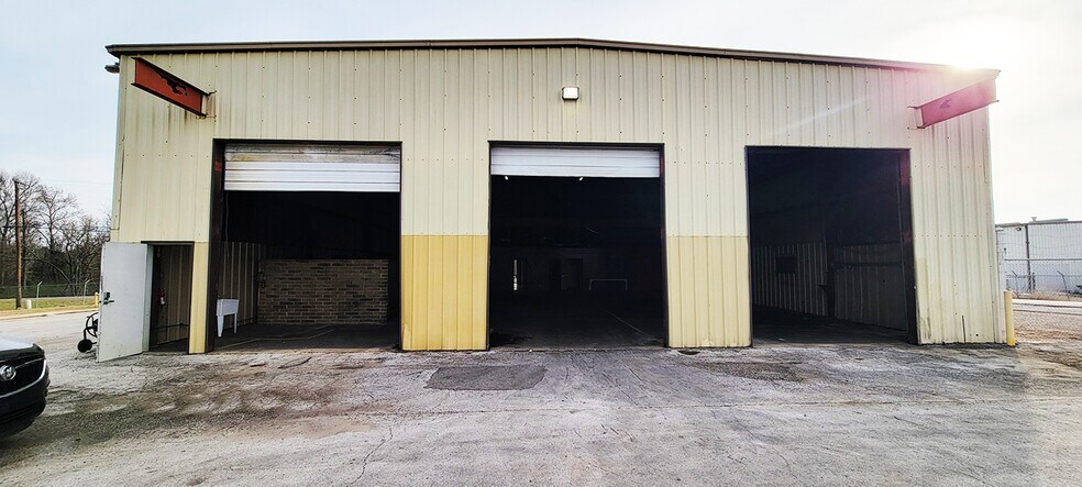 More Photos Of 6099 FM 2767, Tyler Industrial For Lease