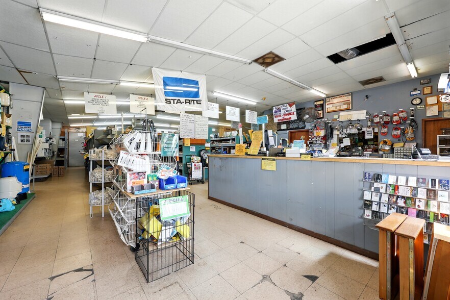 More Photos Of 110 N State Road 19, Palatka Auto Repair For Sale