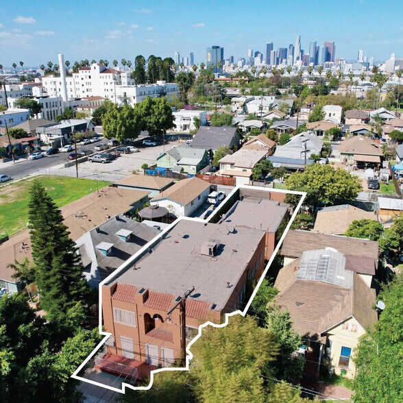 More Photos Of 545 S Breed St, Los Angeles Apartments For Sale