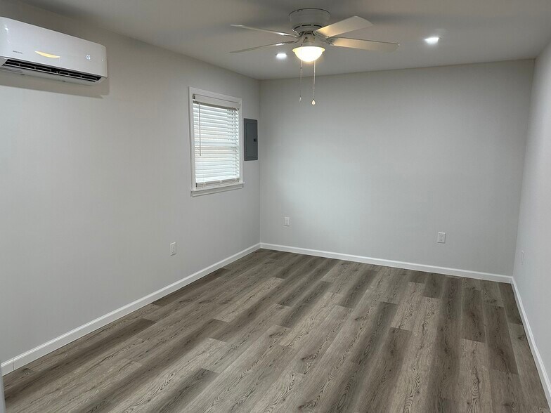 More Photos Of 3103 Veeder Ave, Toms River Office Residential For Sale