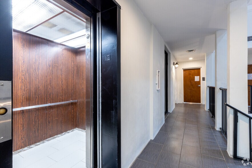More Photos Of 853 State Road 436, Casselberry Office For Lease