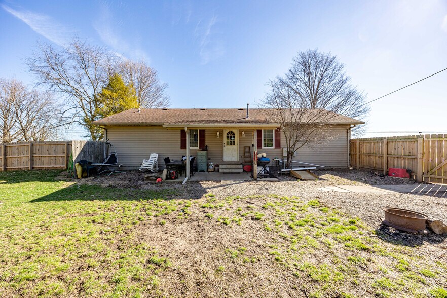 More Photos Of 8724 US Highway 68 N, West Liberty General Retail For Sale