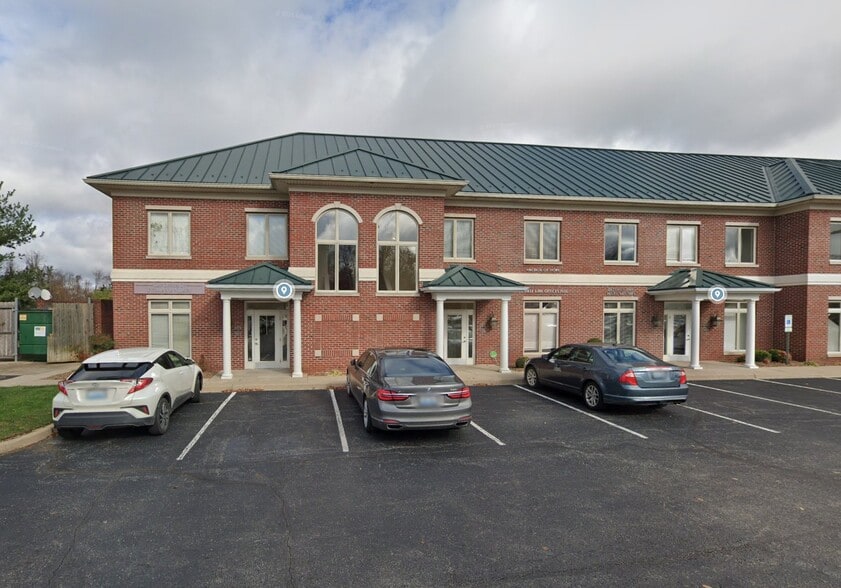 More Photos Of 2527 Nelson Miller Pky, Louisville Office For Lease