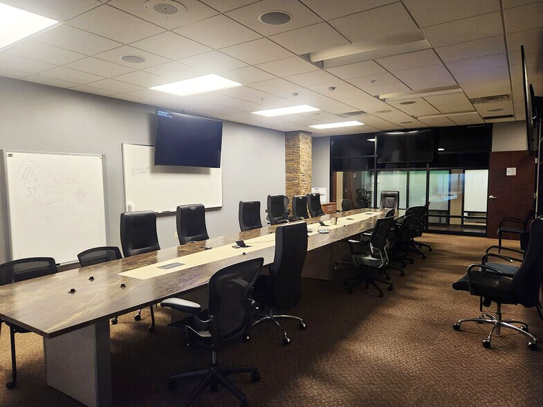 More Photos Of 400 Woodcliff Dr, Canonsburg Office For Sale