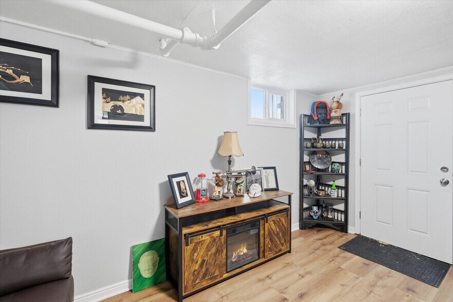 More Photos Of 105 W 200 N, Logan Office For Sale