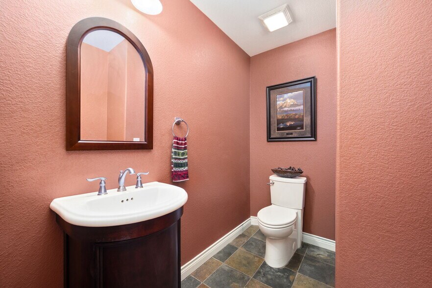 More Photos Of 13299 E County Line Rd, Longmont Flex For Sale