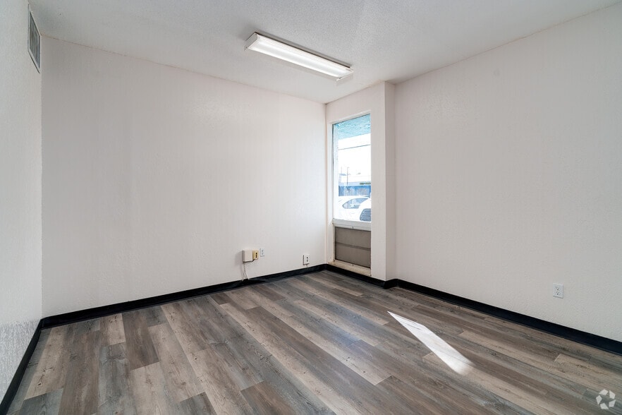 More Photos Of 7523 Aloma Ave, Winter Park Medical For Sale