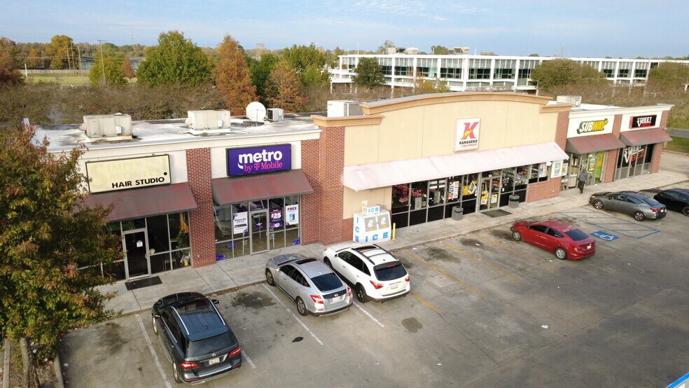 More Photos Of 6103 Florida Blvd, Baton Rouge General Retail For Lease