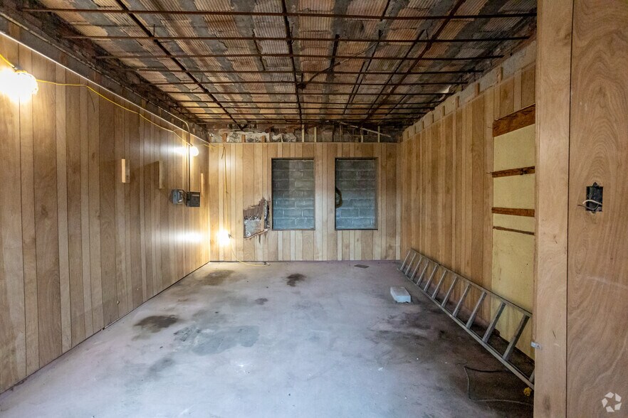 More Photos Of 102 33rd St, Pittsburgh Warehouse For Sale