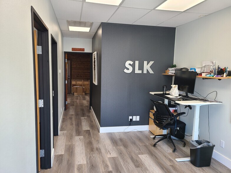 More Photos Of 2830-2840 Market Loop, Southlake Showroom For Lease