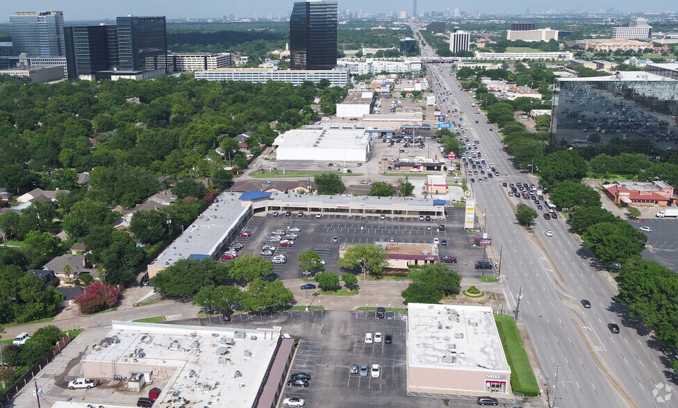 More Photos Of 10820-10890 Westheimer Rd, Houston Unknown For Lease