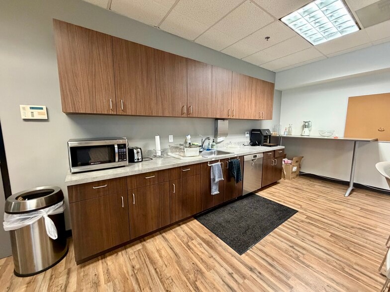 More Photos Of 1370 India St, San Diego Loft Creative Space For Lease