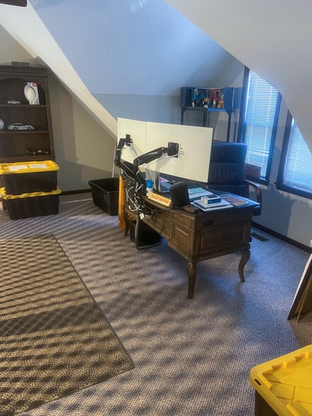 More Photos Of , Batavia Unknown For Sale