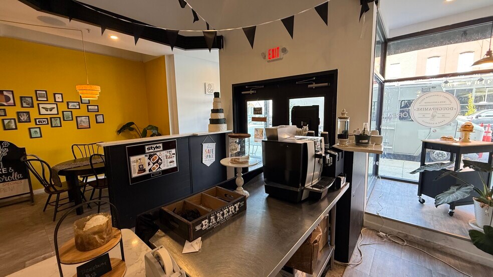 More Photos Of 100 Northampton St, Easton Apartments For Sale