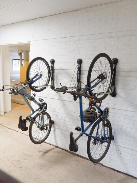 More Photos Of 950 N Washington St, Alexandria Coworking Space