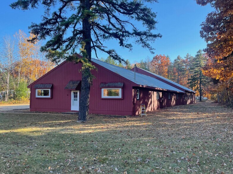 More Photos Of 383 Portland St, Fryeburg Warehouse For Lease