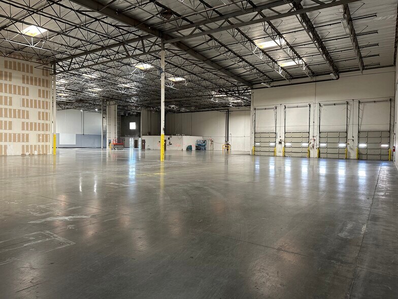More Photos Of 12318 Lower Azusa Rd, Arcadia Warehouse For Sale