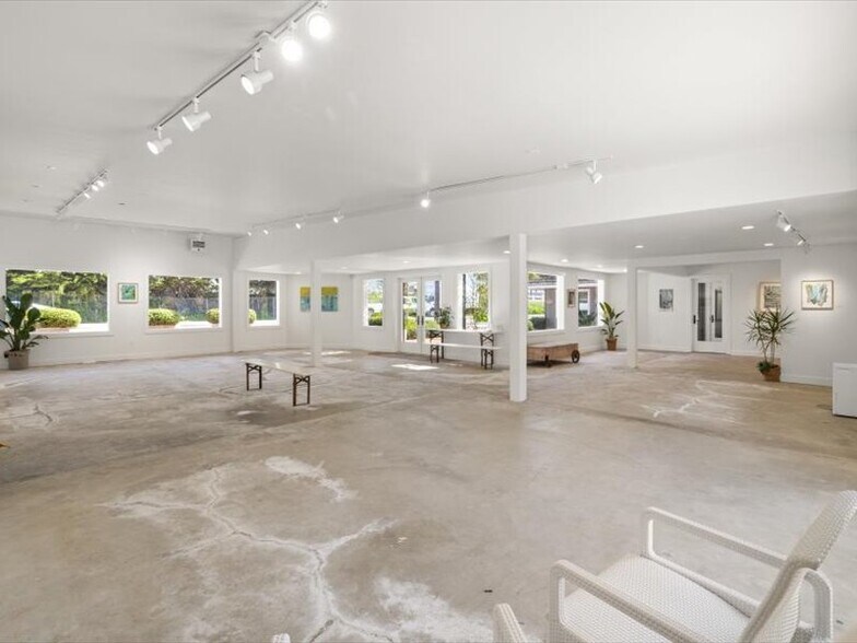 More Photos Of 3823 Santa Claus Ln, Carpinteria Restaurant For Sale