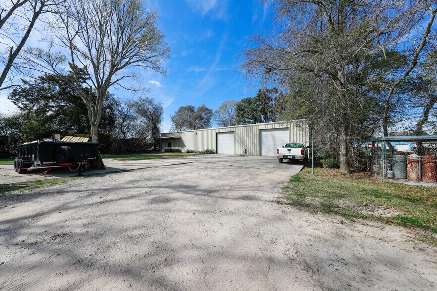More Photos Of 3339 Marks Rd, Houston Warehouse For Lease