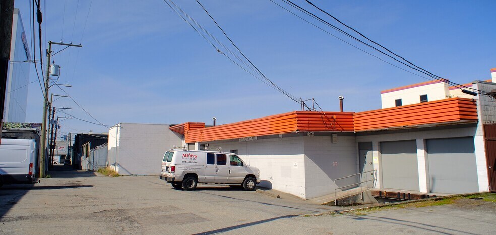 More Photos Of 1670 Pandora St, Vancouver Warehouse For Sale