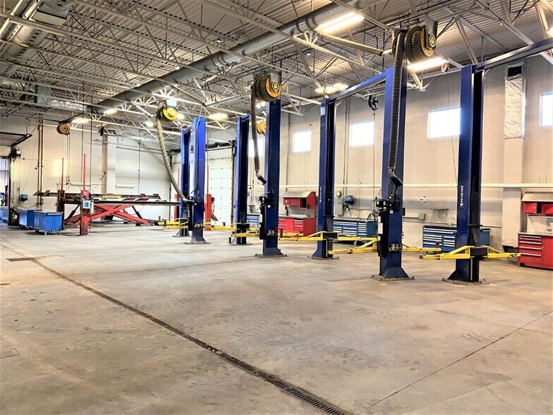 More Photos Of 10101 112 St, Grande Prairie Auto Dealership For Sale