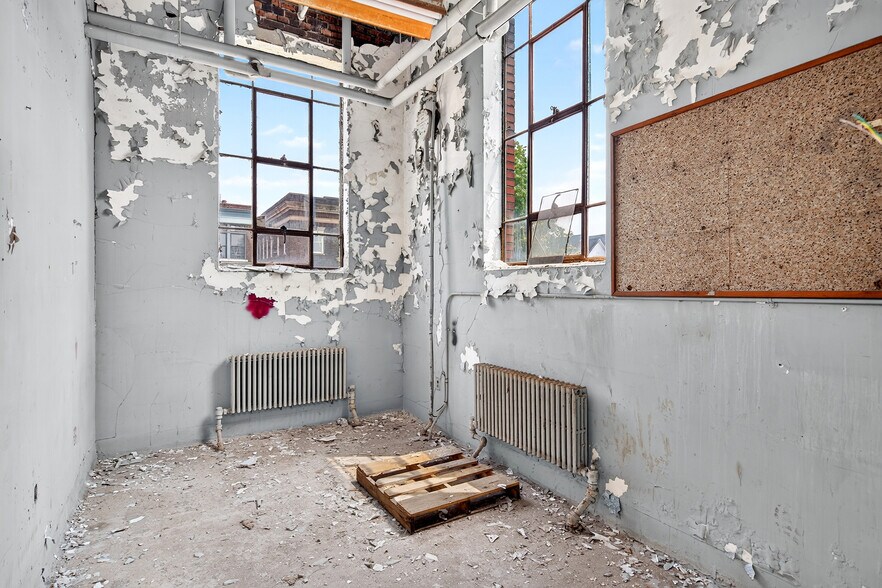 More Photos Of 662 Fillmore Ave, Buffalo Industrial For Sale